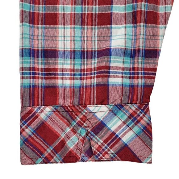 Chic Plaid Blouse Size 2X Button Front Sleeve Slit and Cuff Red Blue Vintage Y2K - Picture 4 of 15